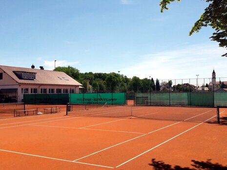 7 Tennisplätze in Obereschach